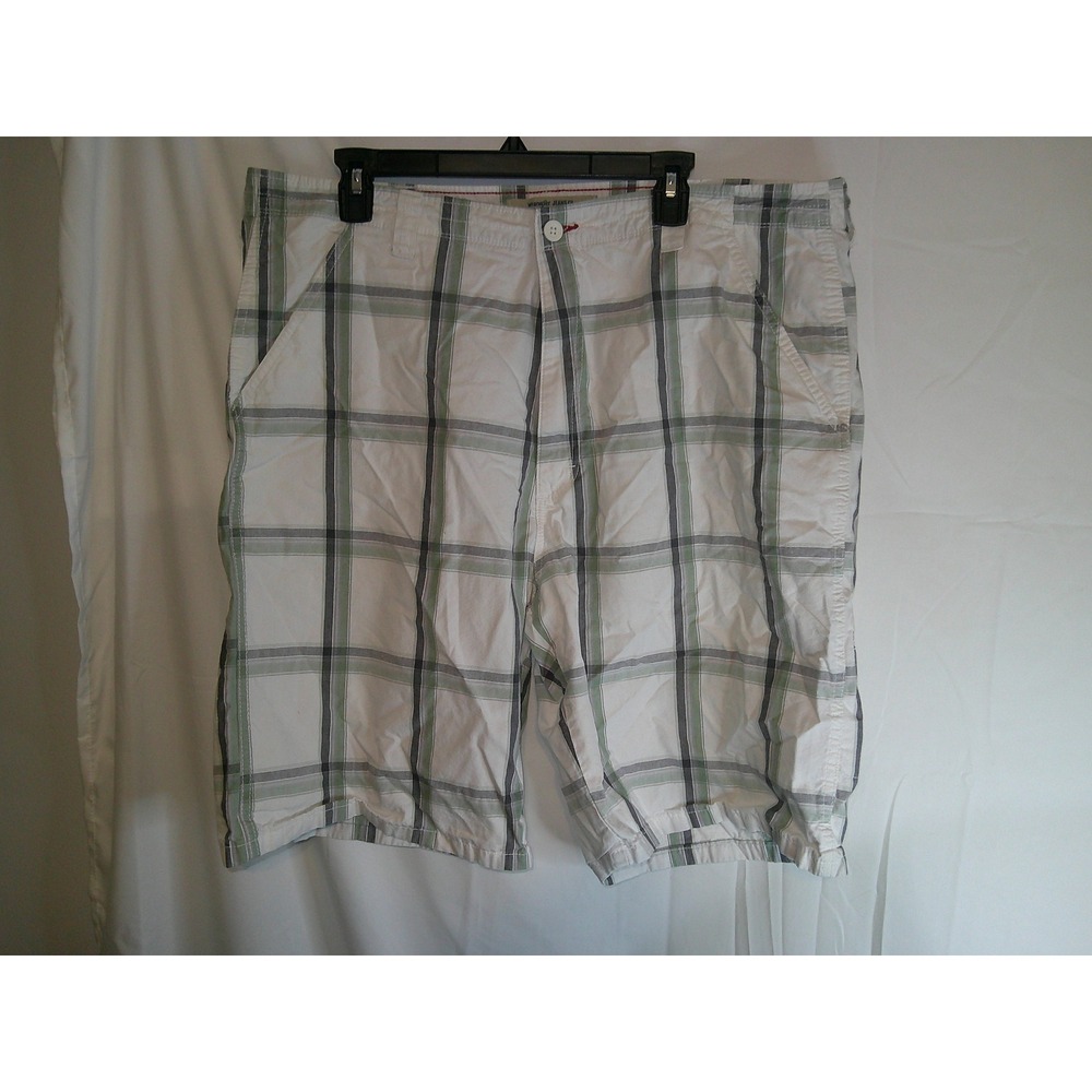 Lee Plaid Shorts‎ White Gray Green Casual Comfort Size 38